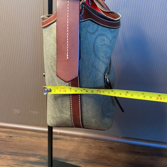 Dooney & bourke green purse with brown leather trim - Picture 12 of 16